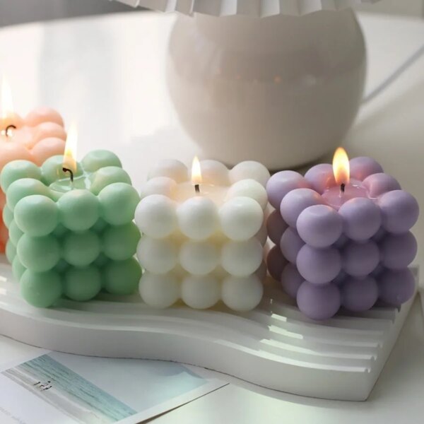 9586-2knxld.jpg Bougie cube à bulles parfumée