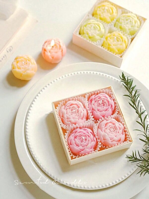 9602-1taeoh.jpg Coffret de quatre bougies fleurs parfumées