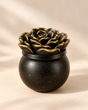 Écrin Rose Noire - Décoration en plâtre