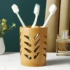 Porte-brosses ajouré en bambou