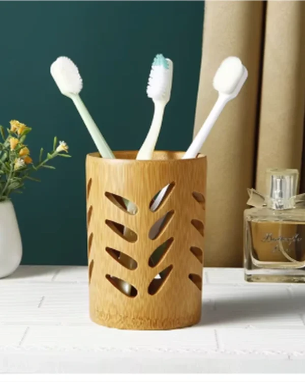 Porte-brosses ajouré en bambou