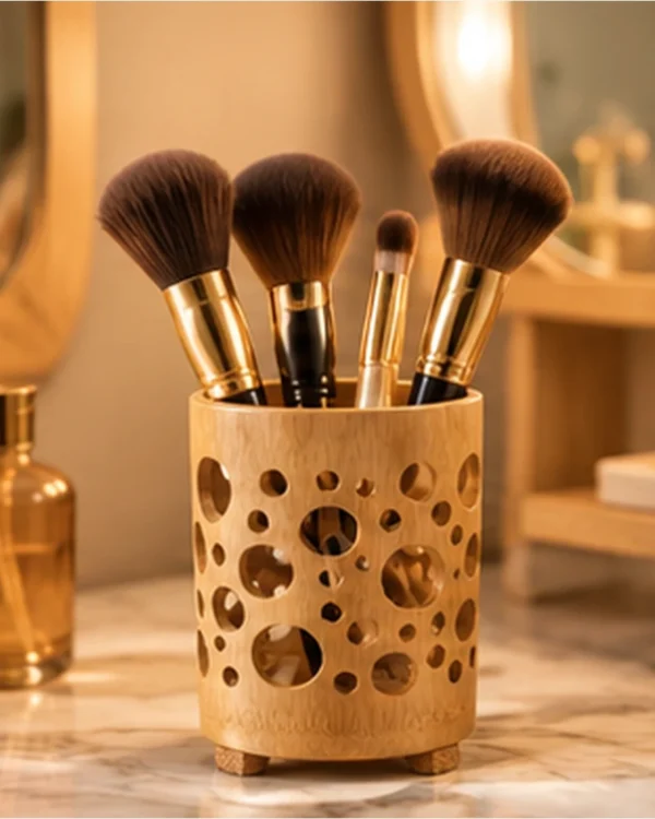Porte-brosses ajouré en bambou