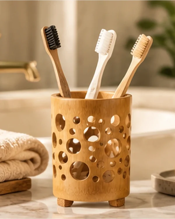 Porte-brosses ajouré en bambou
